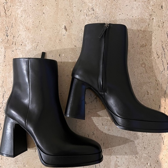 ASH Alyx Women's Stylish Ankle Boot – Trendy Black Leather Size 10 (41) - Picture 2 of 8